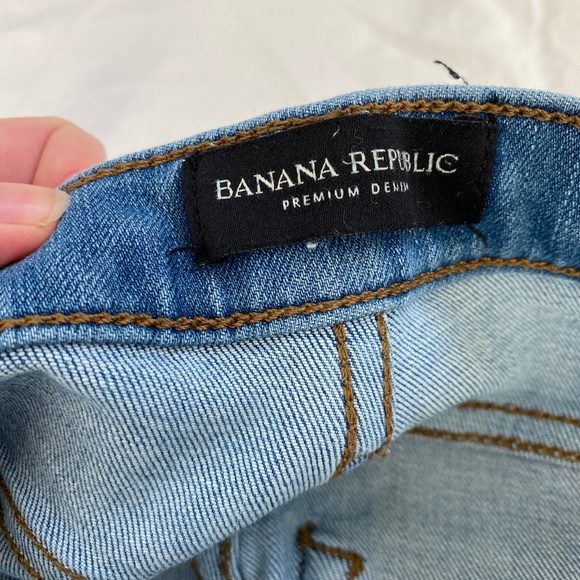 Banana Republic Skinny Ankle Jean w/ Released Hem - Picture 5 of 8